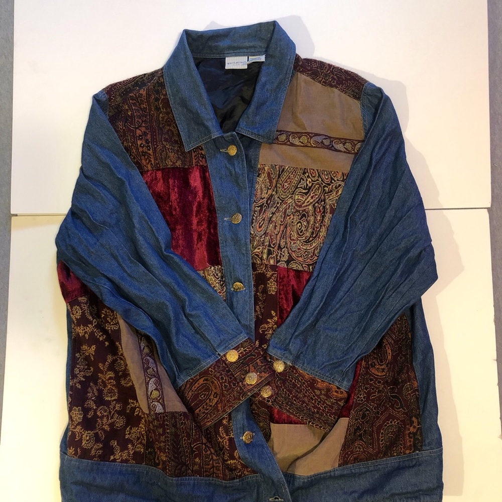 Patched denim jacket with velvet